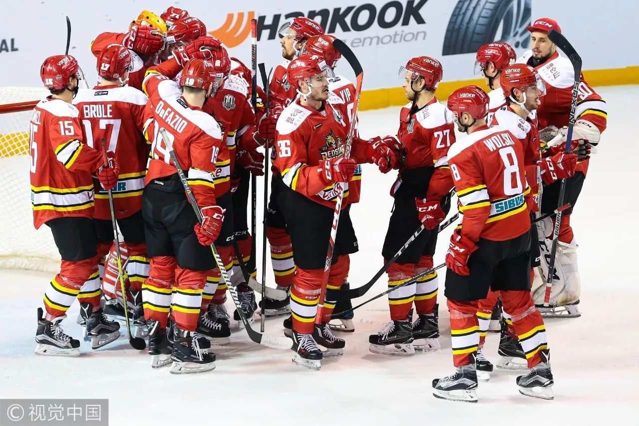 包含法兰克福内部会议纪要流出——转会期状态回暖,足总杯使命明确,训练强度明显提升的词条 包含法兰克福内部会议纪要流出——转会期状态回暖,足总杯使命明确,训练强度明显提升的词条