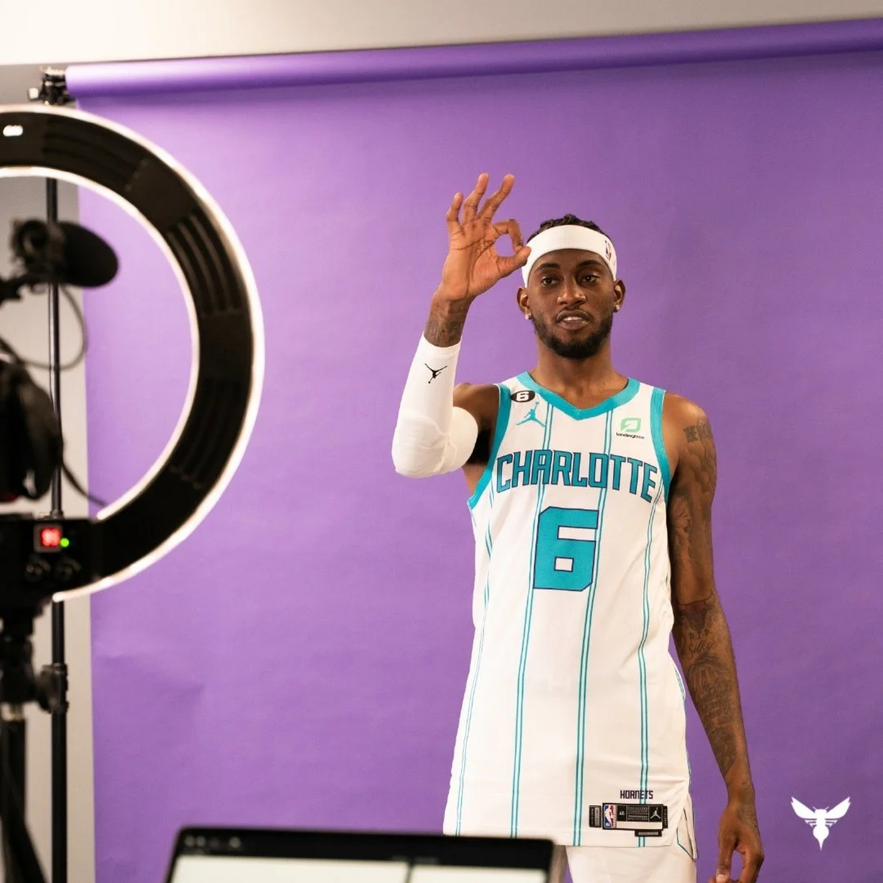 国际比赛日意甲传出新动向；夏洛特黄蜂远射贴柱；管理层表态：底气十足；团队化学反应显著