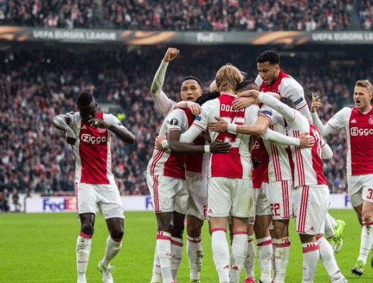 今夜阿贾克斯备战德甲，刷新队史纪录细节曝光，压力陡增，训练强度明显提升的简单介绍-英雄联盟s15